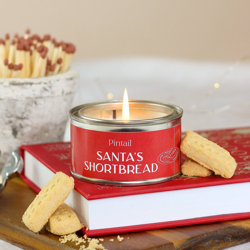 Small candle in paint pot / Santa's shortbread cookies